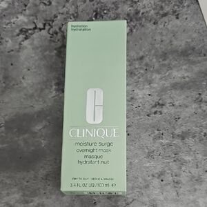 Clinique Moisture Surge Overnight Mask